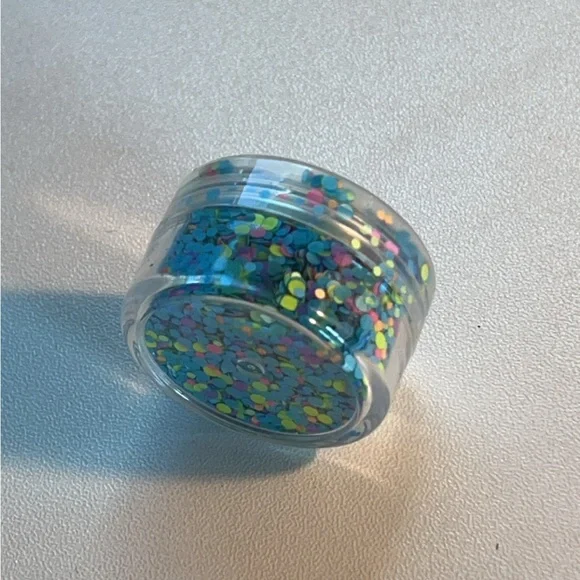 6 Color Nail Confetti - Picture 6 of 11